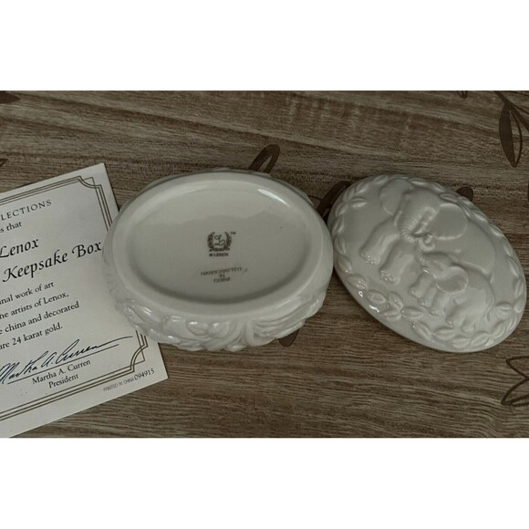 LENOX Tender Love Elephants Keepsake Oval Box w lid 24kt Gold trim Trinket Dish - Picture 9 of 12